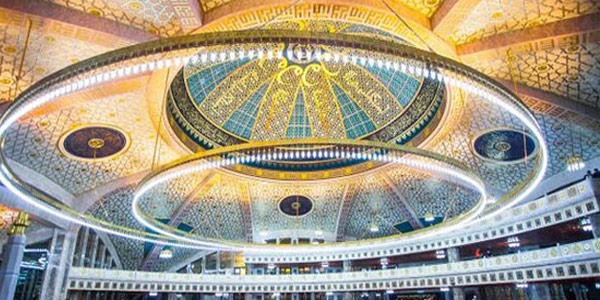 Dünyanın en büyük cami avizesi Üstün Avize tarafından üretildi